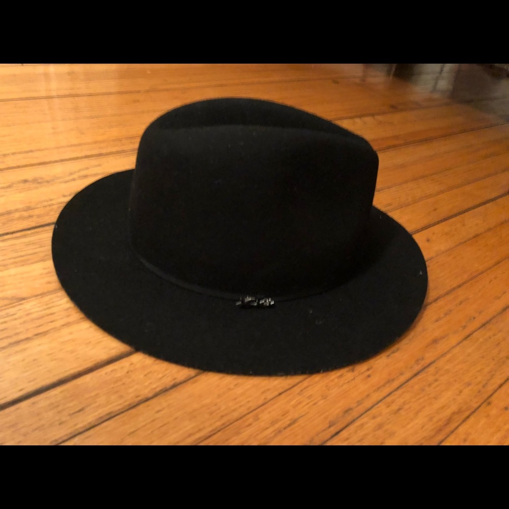Cashmere black hat